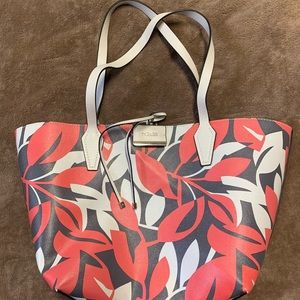 Guess tote purse